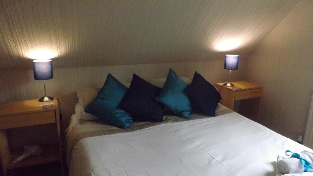 Cedar House B&B Матлок Стая снимка