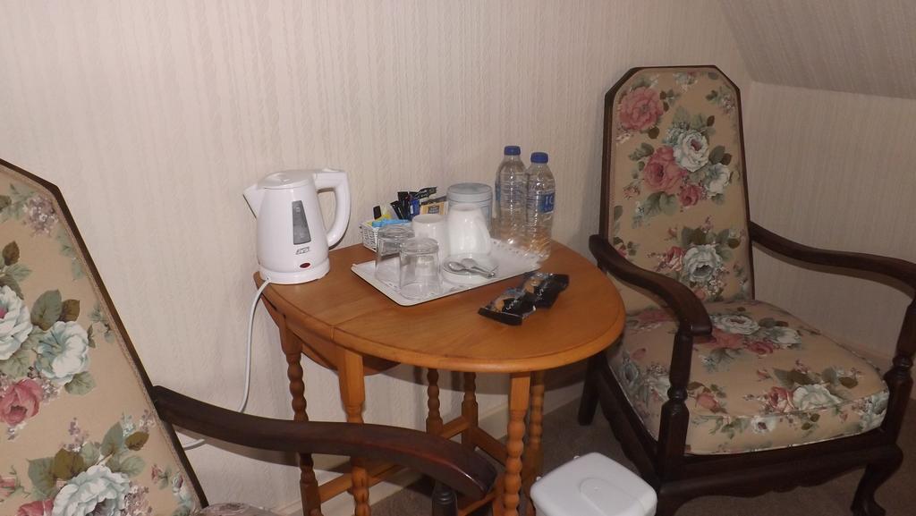 Cedar House B&B Матлок Стая снимка