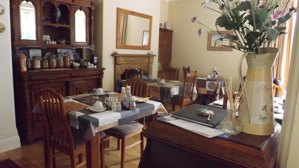 Cedar House B&B Матлок Екстериор снимка